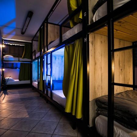 Bedway Athens Hostel Buitenkant foto