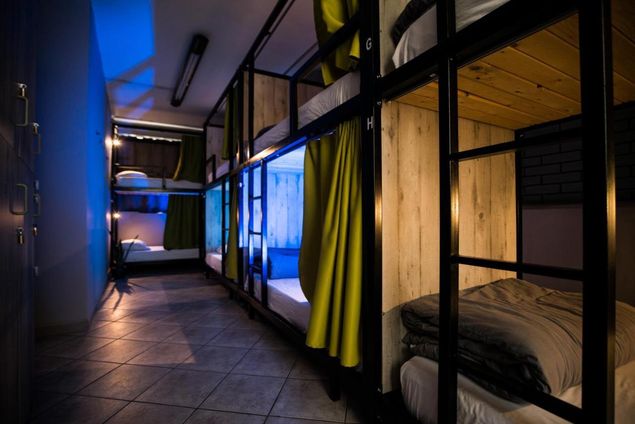 Bedway Athens Hostel Buitenkant foto