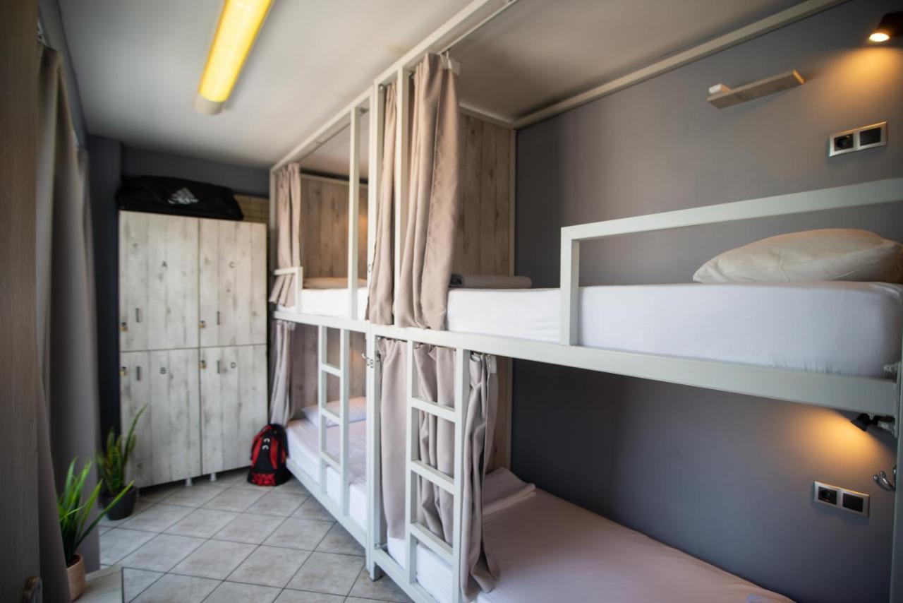 Bedway Athens Hostel Buitenkant foto